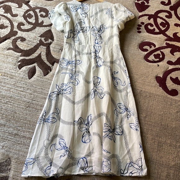 Linen Light Dress - Picture 2 of 16